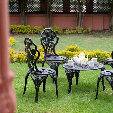 Stayvista At Pink Palace Rajasthani Decor Ooty Eksteriør billede